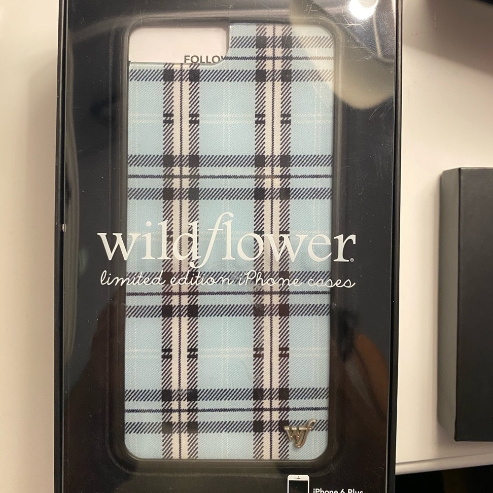 wildflower blue plaid phone case